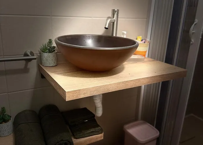 Vittoria House - Tulip And Tulip